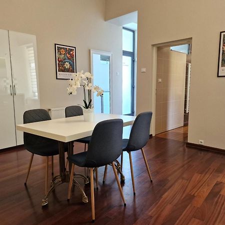 Apartment Exclusive View Cvjetni Trg Zagreb Bagian luar foto