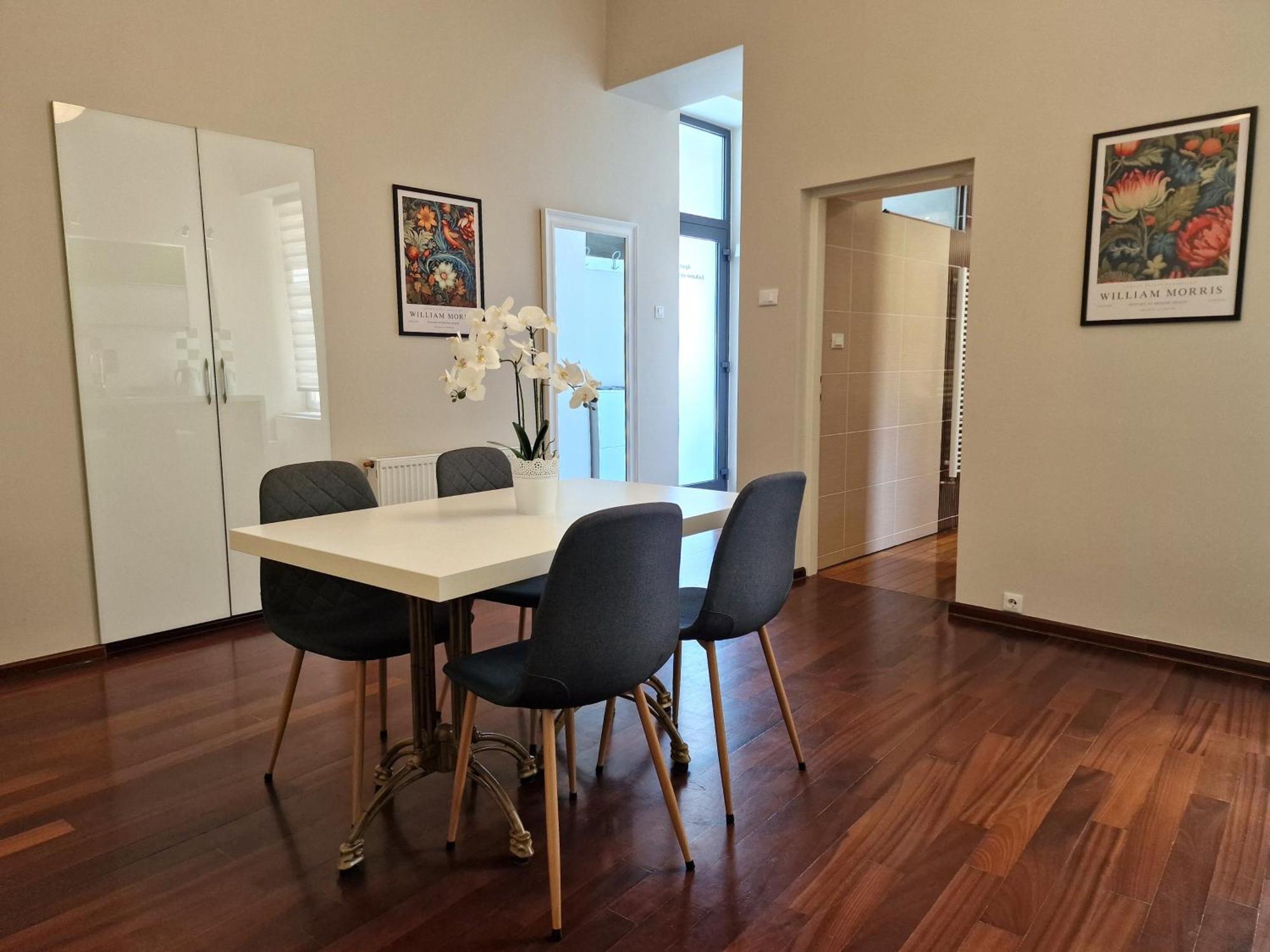 Apartment Exclusive View Cvjetni Trg Zagreb Bagian luar foto
