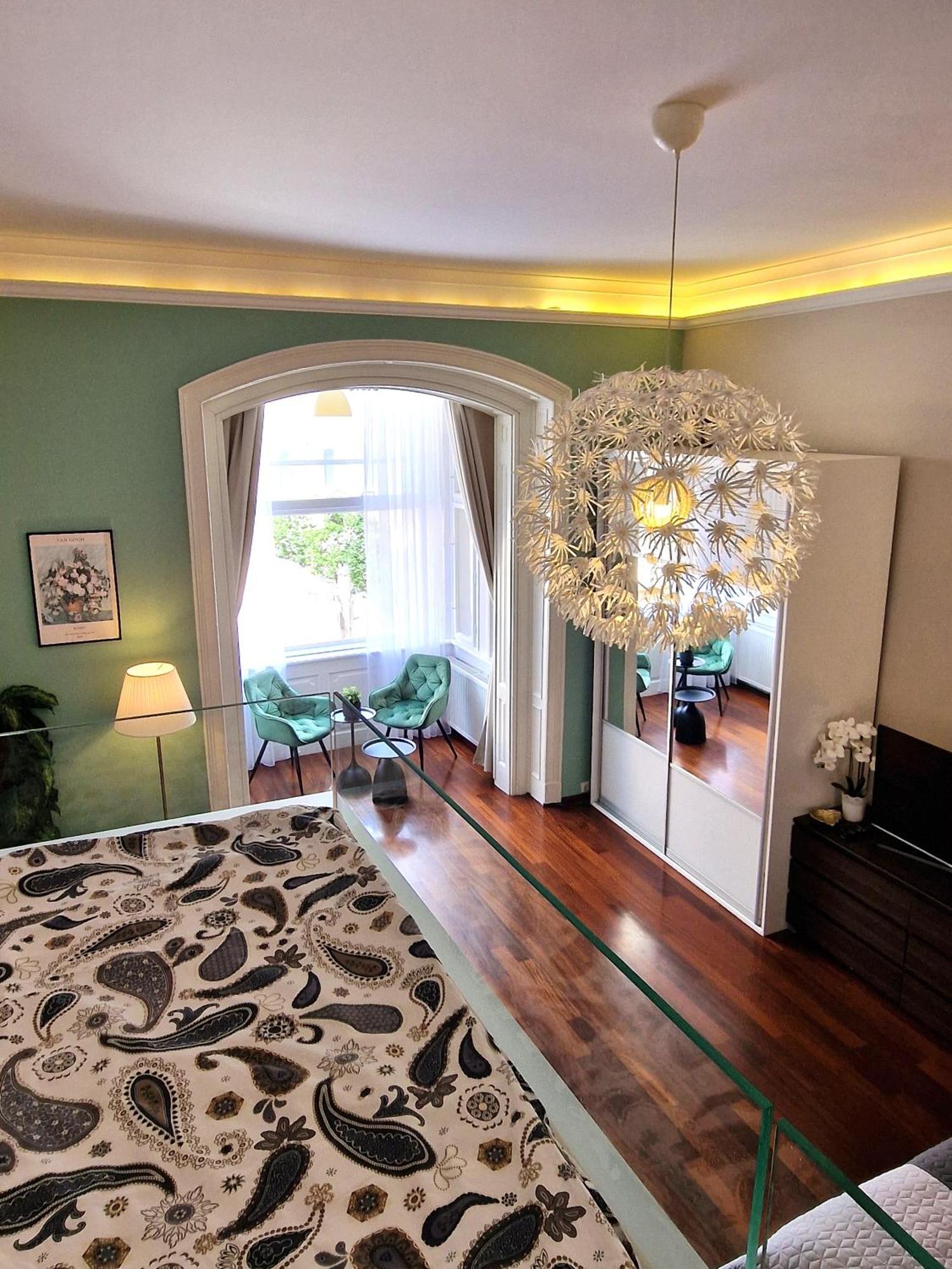 Apartment Exclusive View Cvjetni Trg Zagreb Bagian luar foto