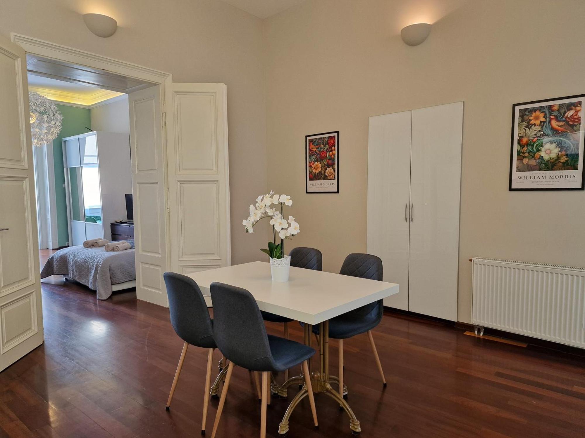 Apartment Exclusive View Cvjetni Trg Zagreb Bagian luar foto